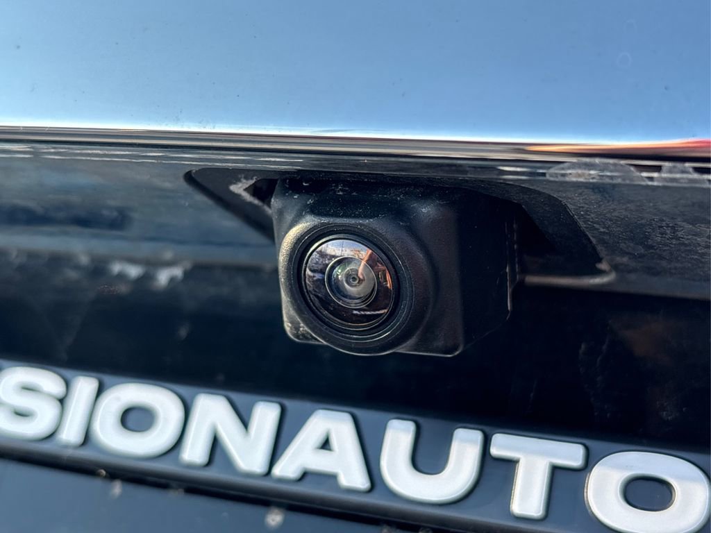 Used 2018 GMC Terrain SLE w/ Driver Convenience Package image 13