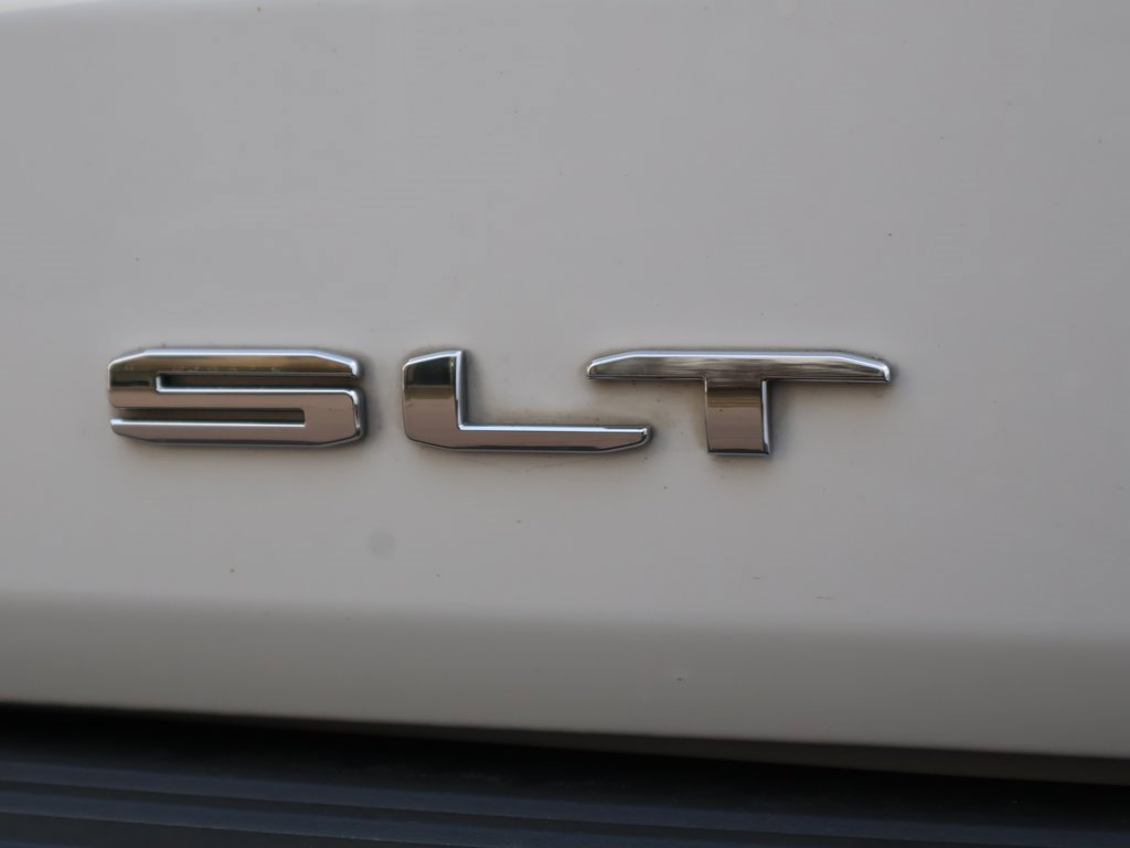 Used 2022 GMC Yukon SLT w/ SLT Luxury Package image 22