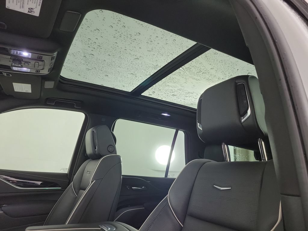 Certified 2022 Cadillac Escalade Sport AWD/4WD image 19