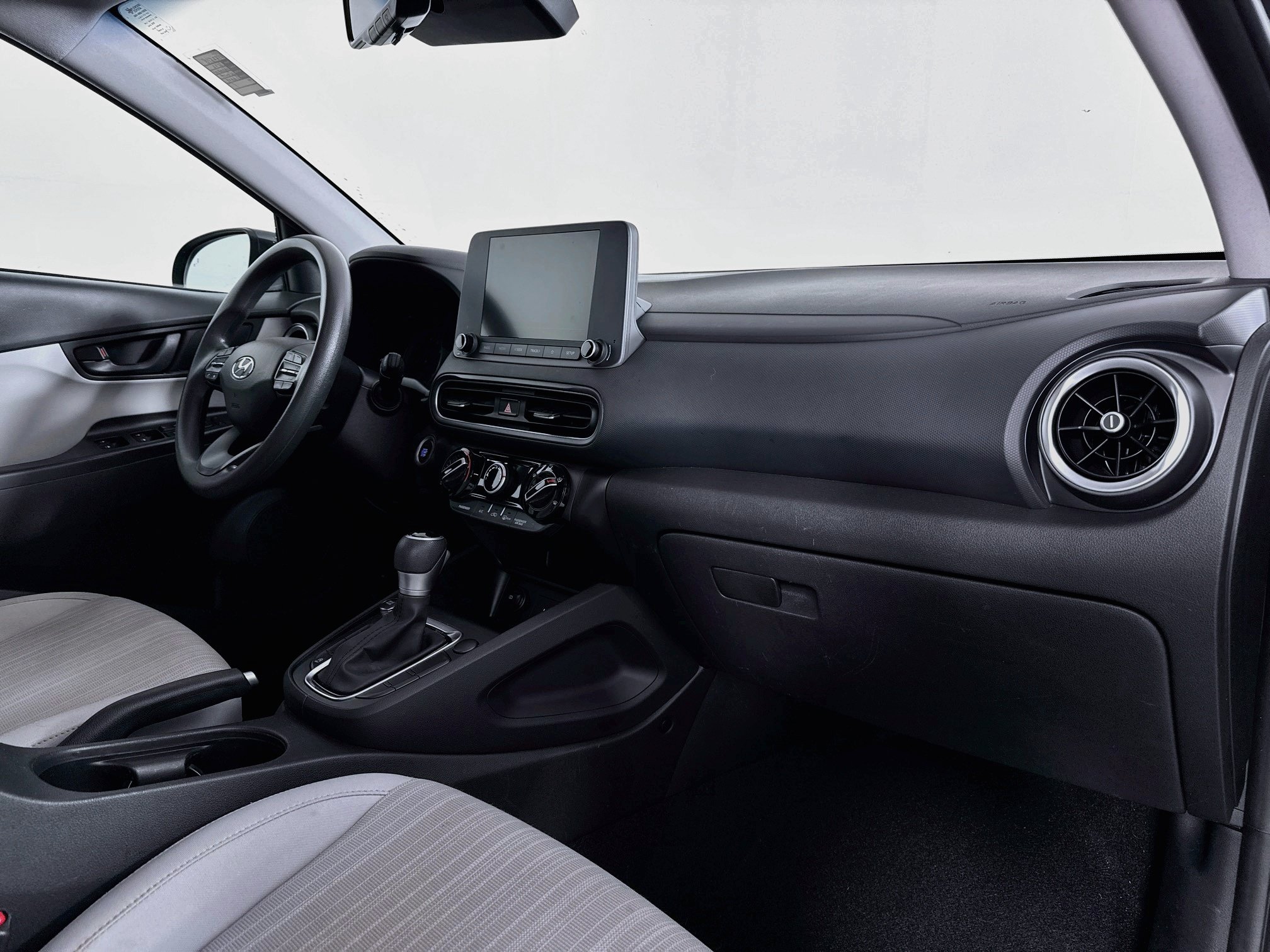 Used 2022 Hyundai Kona SEL FWD image 27