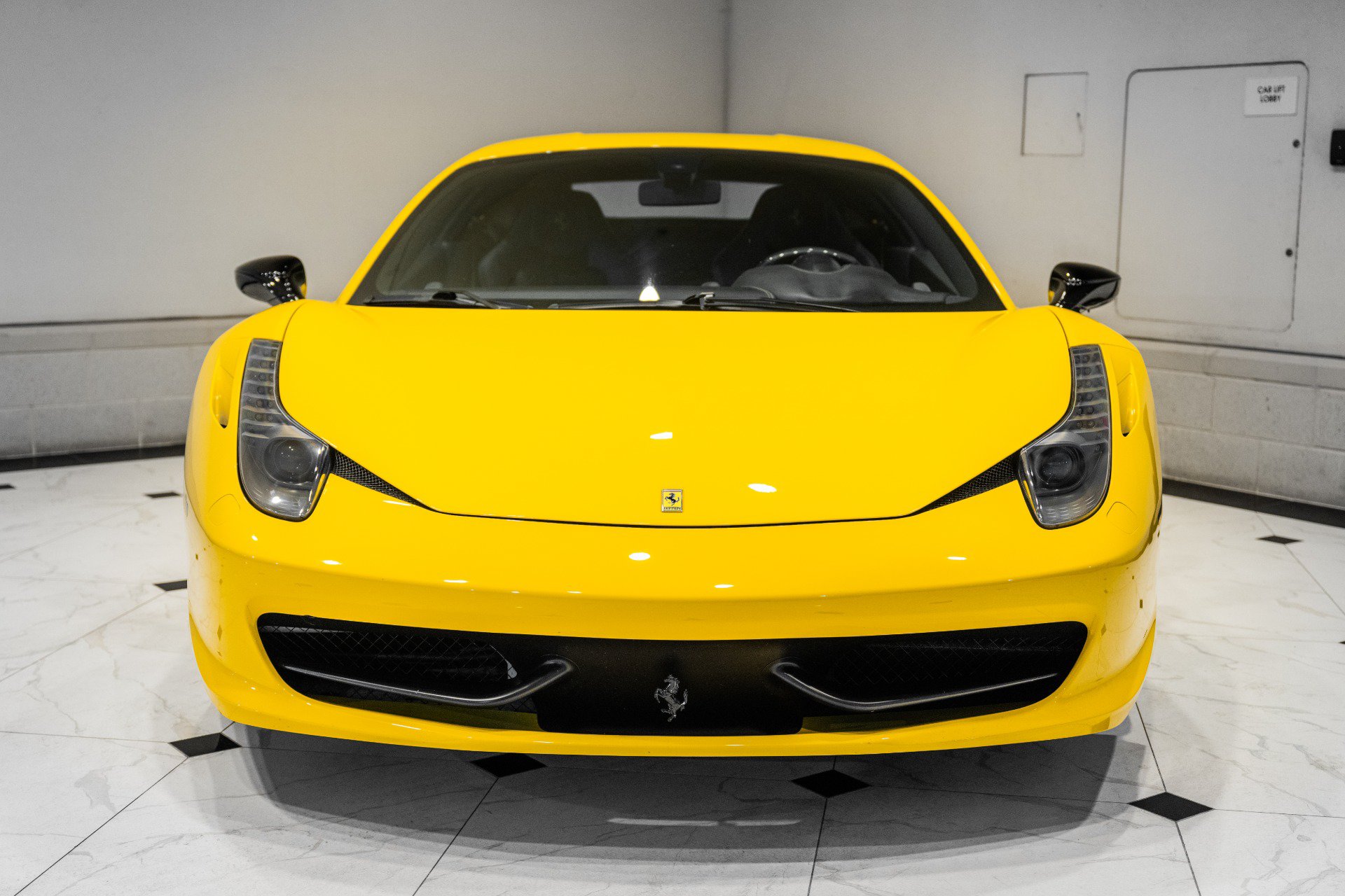 Used 2011 Ferrari 458 Italia Coupe RWD image 4