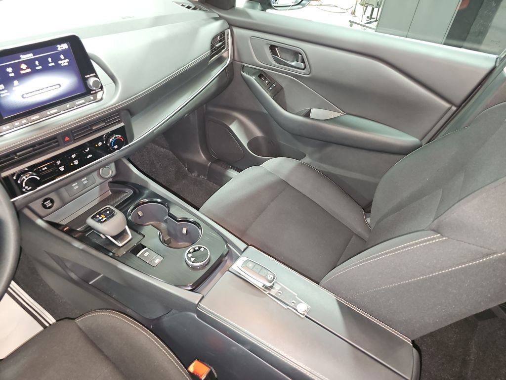 Used 2026 Nissan Rogue S image 30