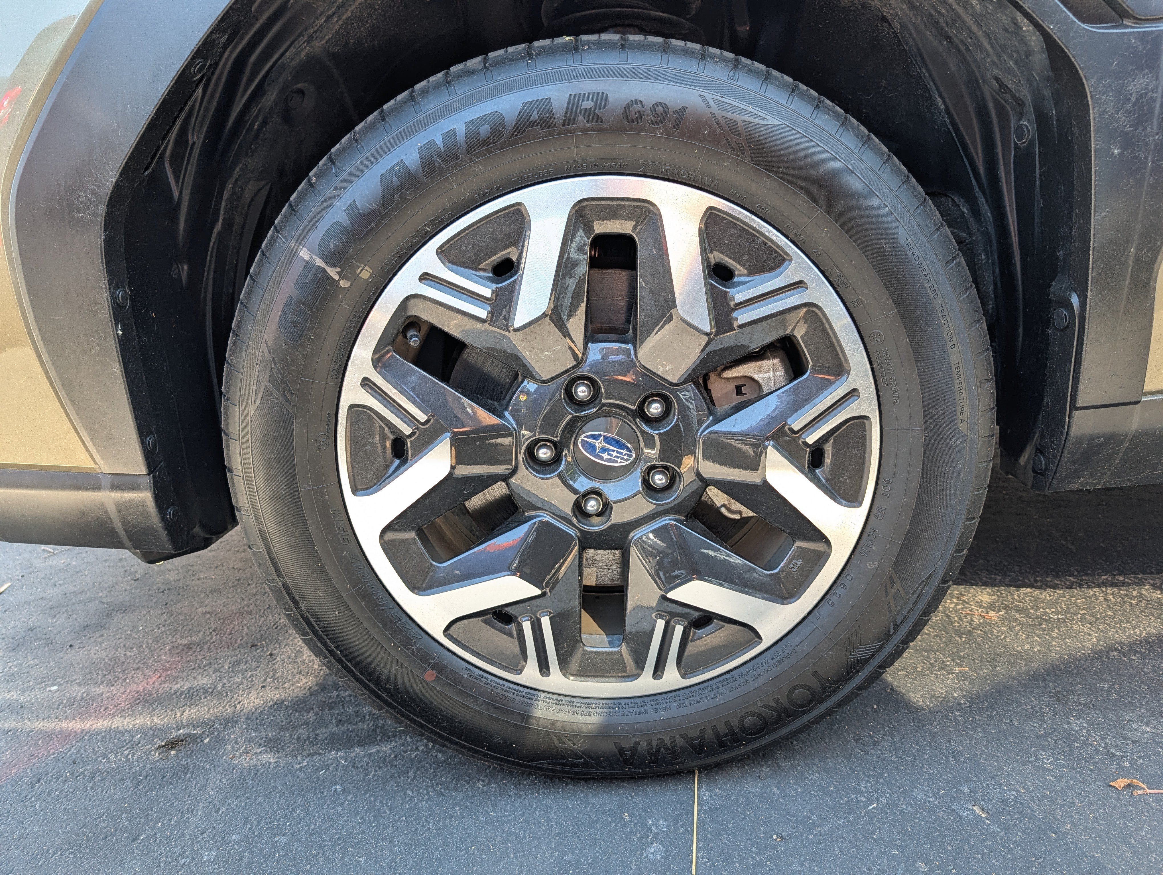 Certified 2025 Subaru Forester Premium AWD/4WD image 15