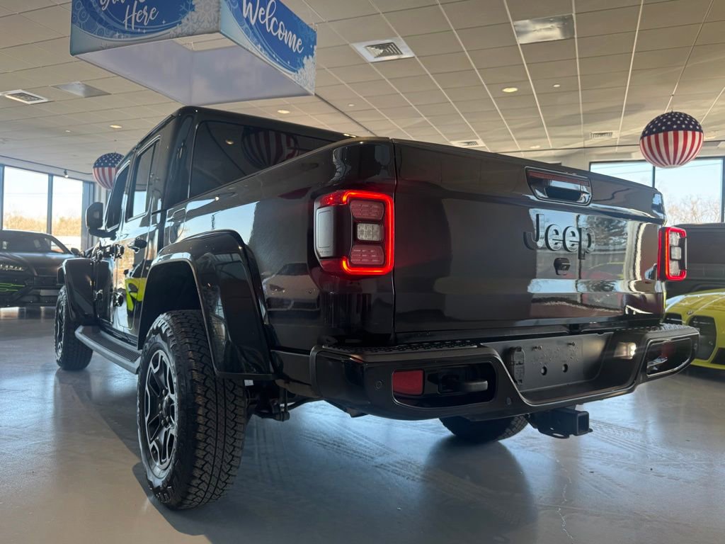 Used 2023 Jeep Gladiator Overland image 6