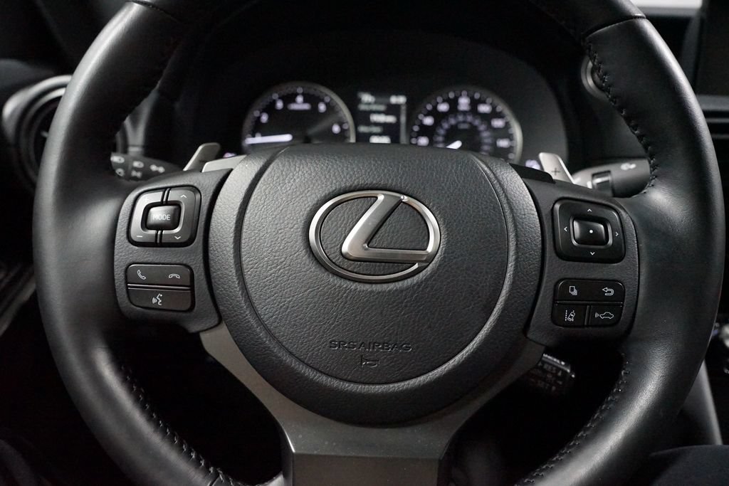Used 2025 Lexus IS 350 F Sport RWD image 12
