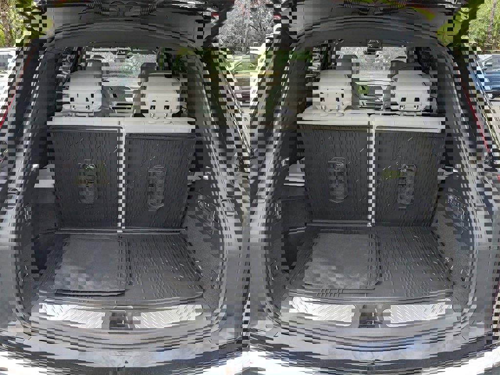 New 2026 Cadillac Vistiq Luxury w/ LPO, Floor Liner Package image 15