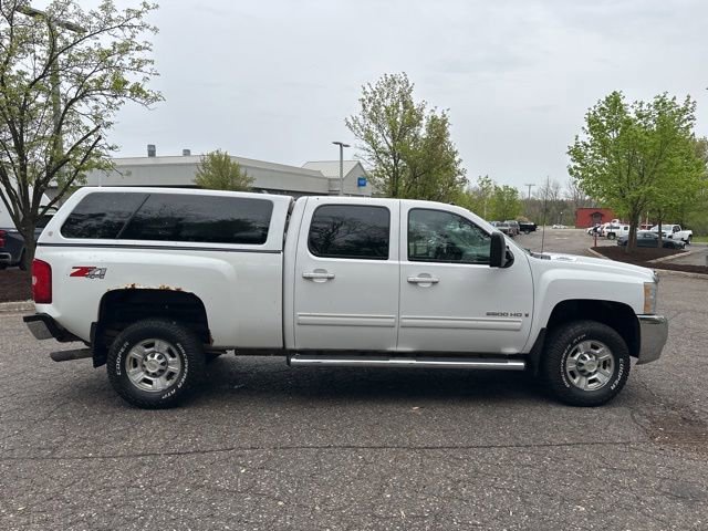 Used 2009 Chevrolet Silverado 2500 LTZ w/ Safety Package AWD/4WD image 6