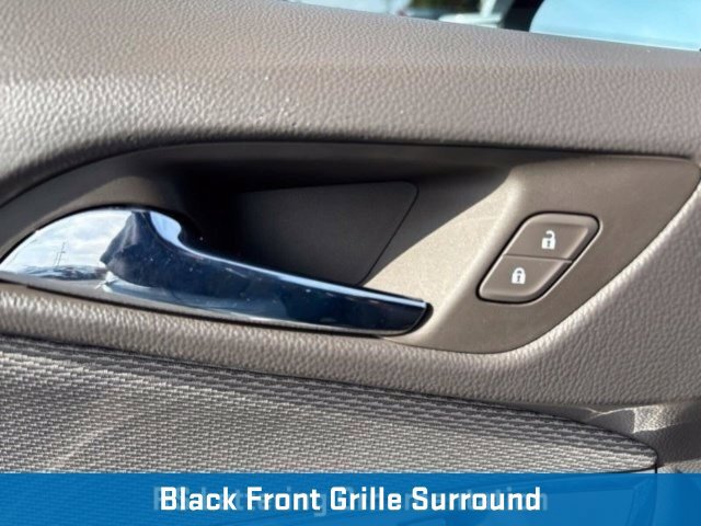 Used 2018 Chevrolet Cruze LT w/ Sun And Sound Package FWD image 20