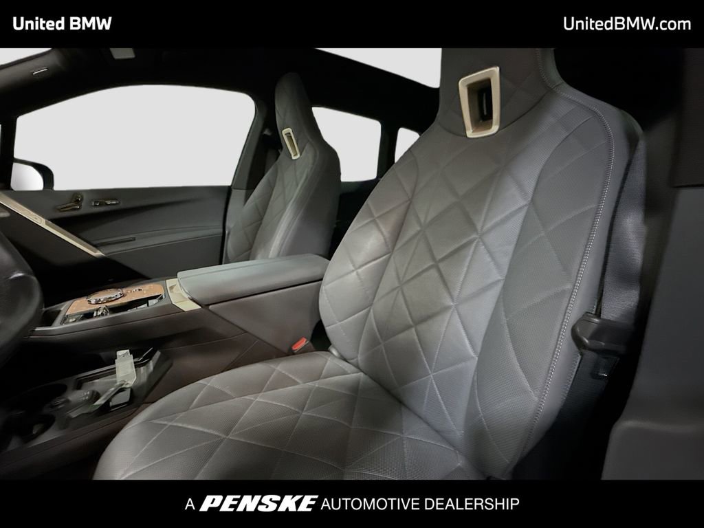 Used 2023 BMW iX M60 w/ Executive Package image 5