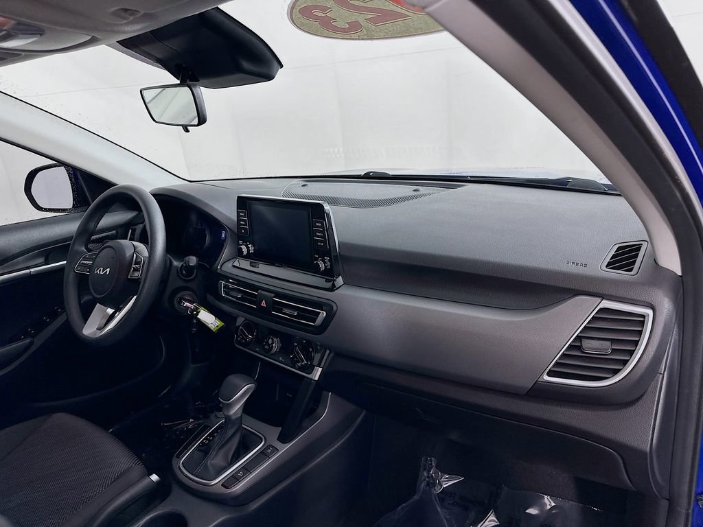 Used 2023 Kia Seltos LX image 33