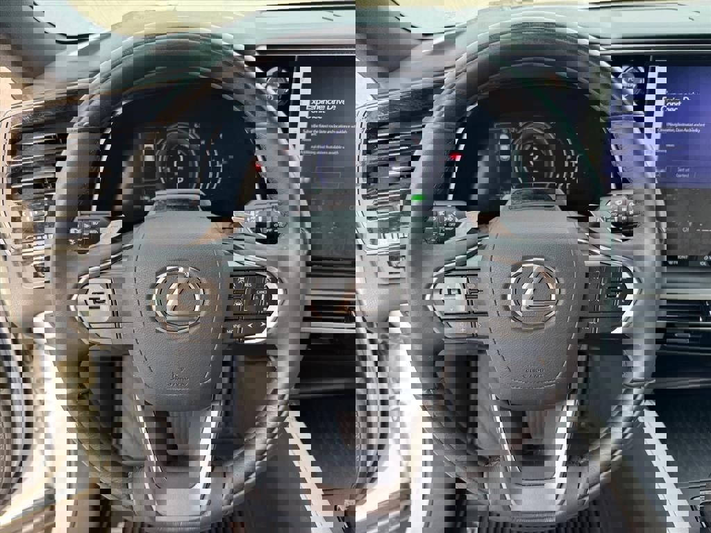 Used 2023 Lexus RX 350 w/ Accessory Package (2T) AWD/4WD image 20