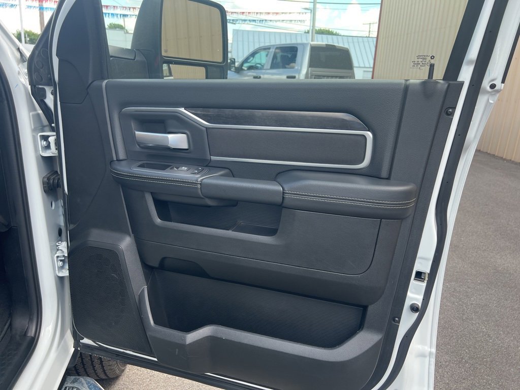 Used 2024 RAM 3500 Big Horn image 29