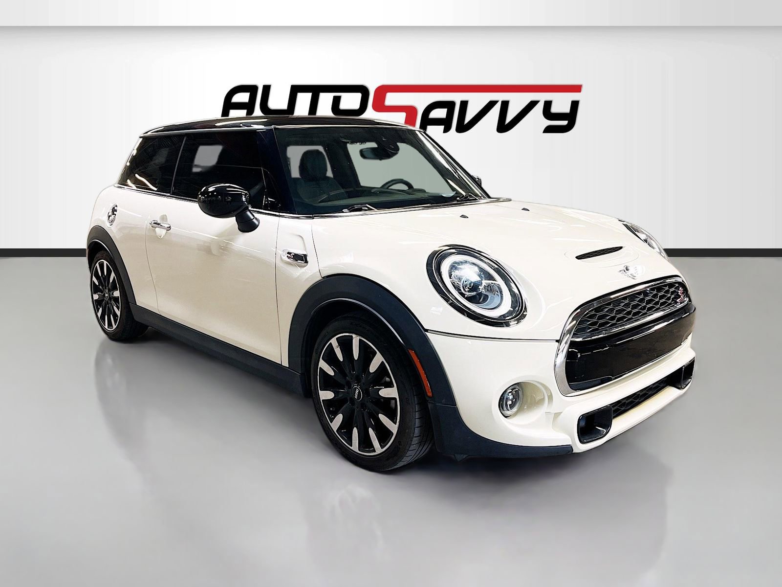 Used 2021 MINI Cooper S w/ 6.5" Touchscreen Package image 1