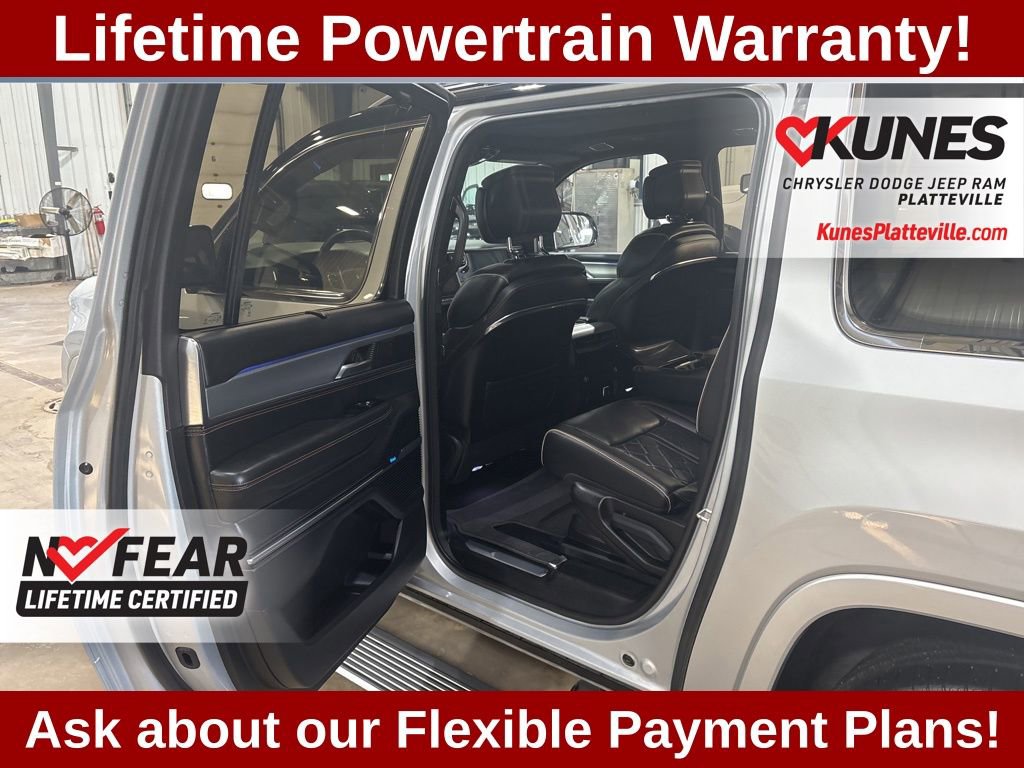 Used 2023 Jeep Grand Wagoneer L Series III w/ HD Trailer Tow Package image 17