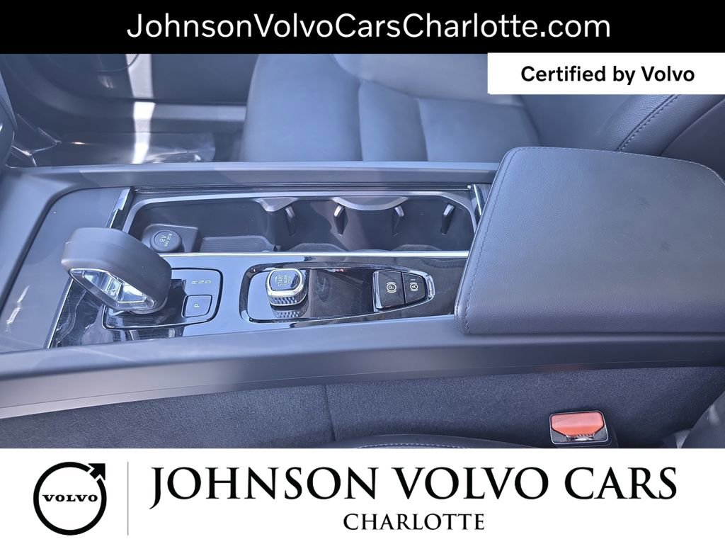 Certified 2025 Volvo XC60 B5 Core AWD/4WD image 26