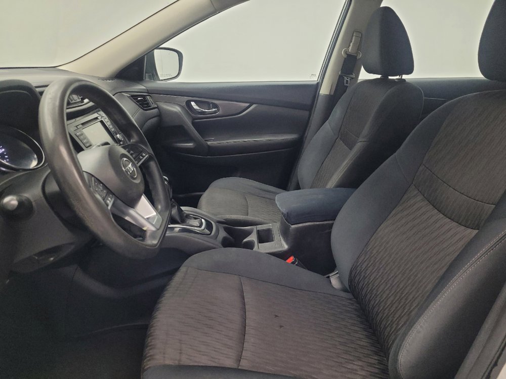 Used 2018 Nissan Rogue S FWD image 17