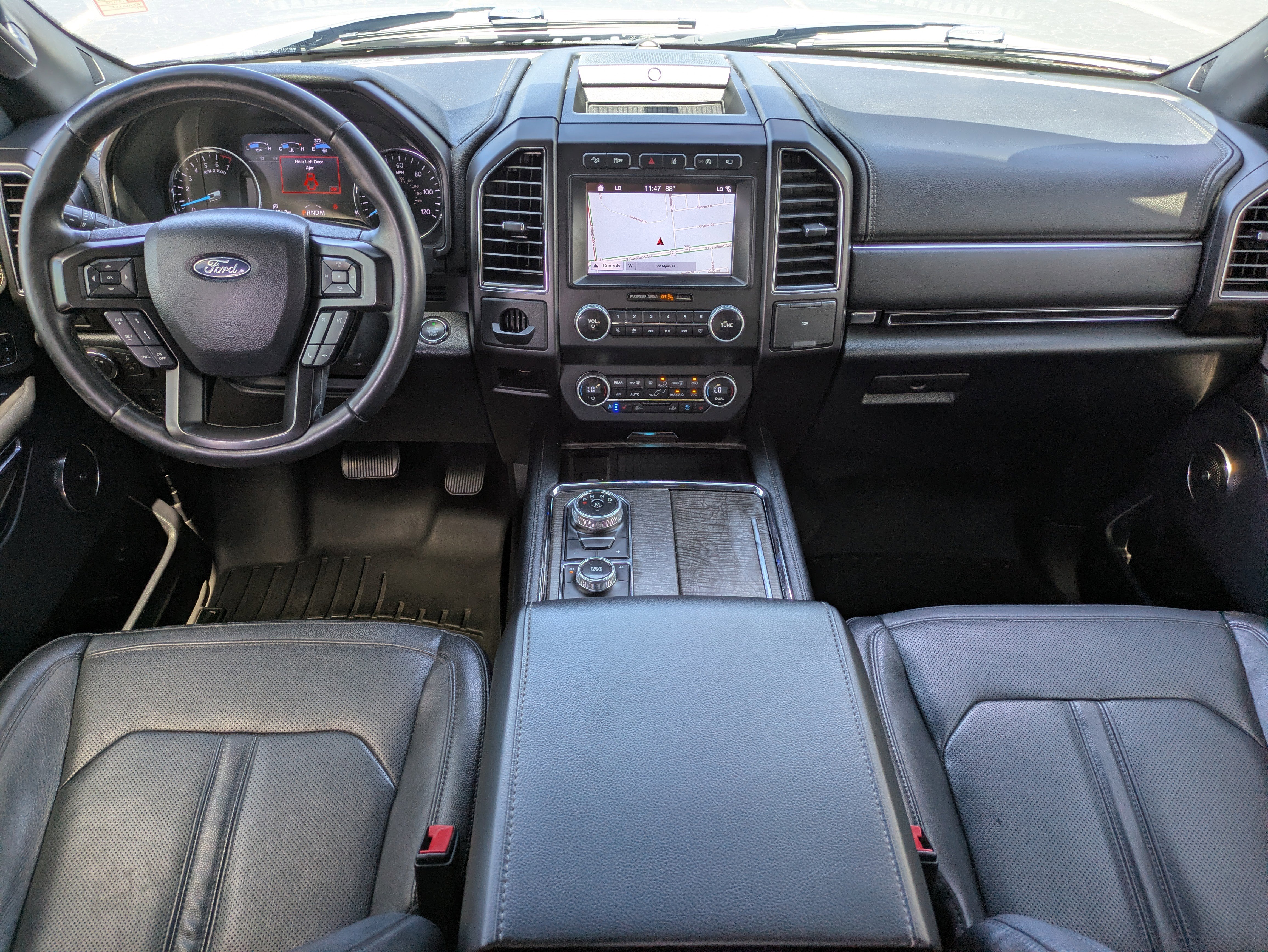 Used 2019 Ford Expedition Limited w/ Equipment Group 302A AWD/4WD image 13