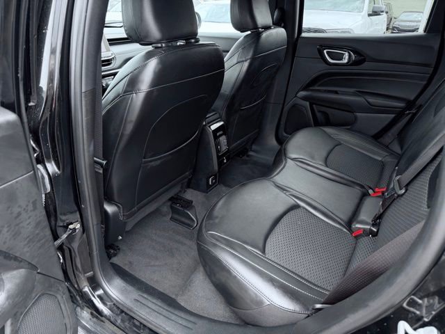 Used 2023 Jeep Compass Latitude w/ Convenience Group AWD/4WD image 19