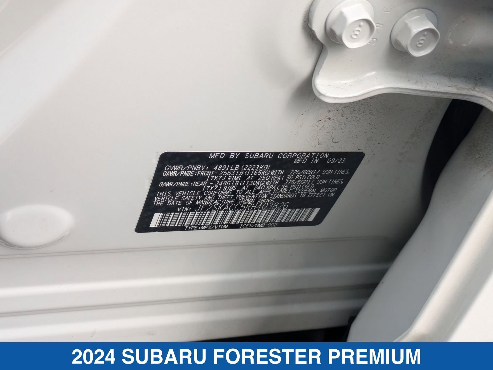 Used 2024 Subaru Forester Premium image 38