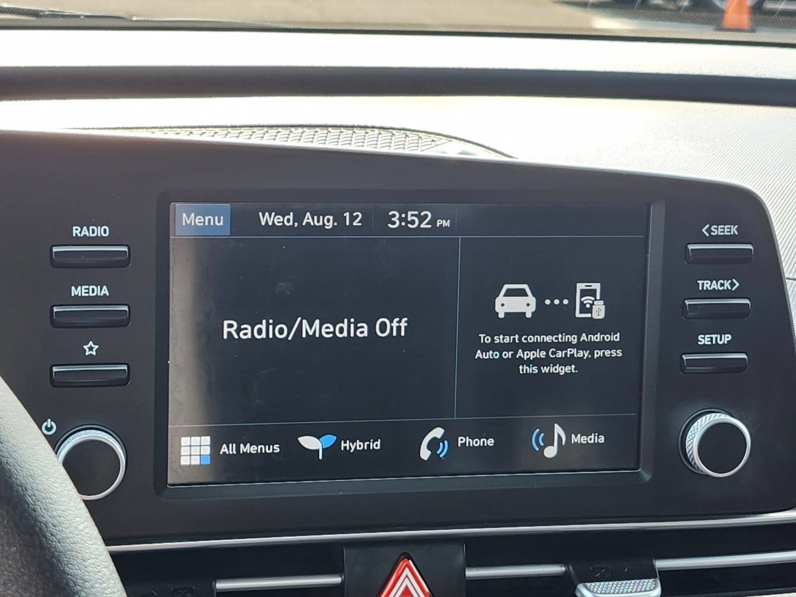 Certified 2026 Hyundai Elantra Hybrid FWD image 19