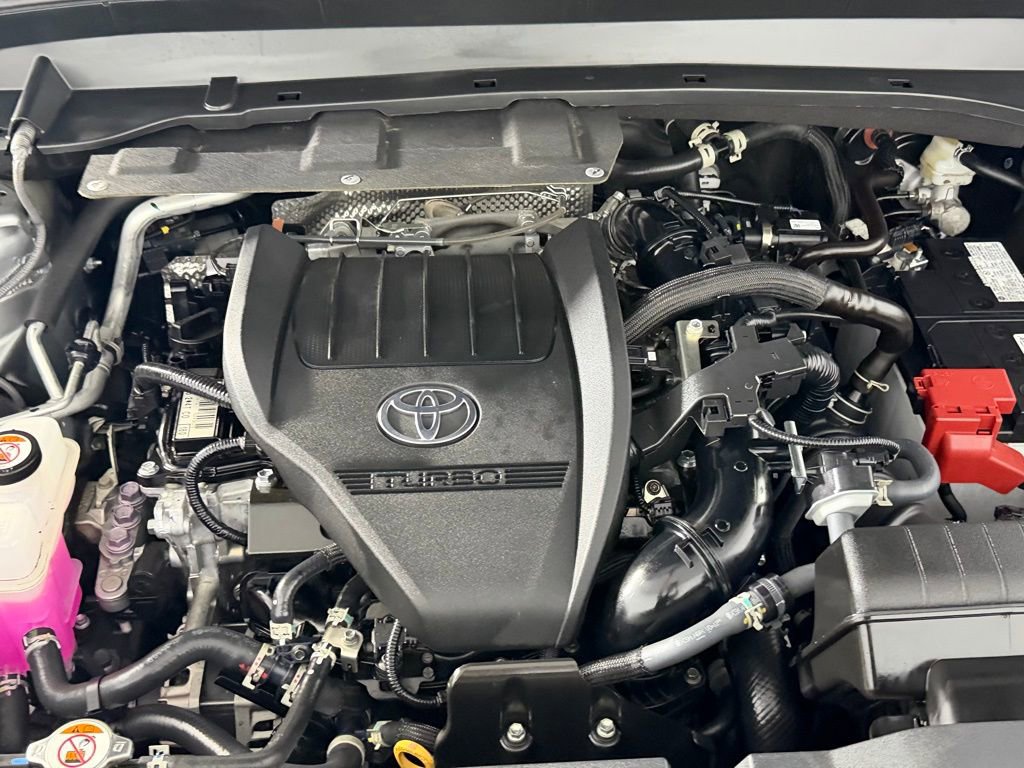 Used 2025 Toyota Grand Highlander FWD image 33