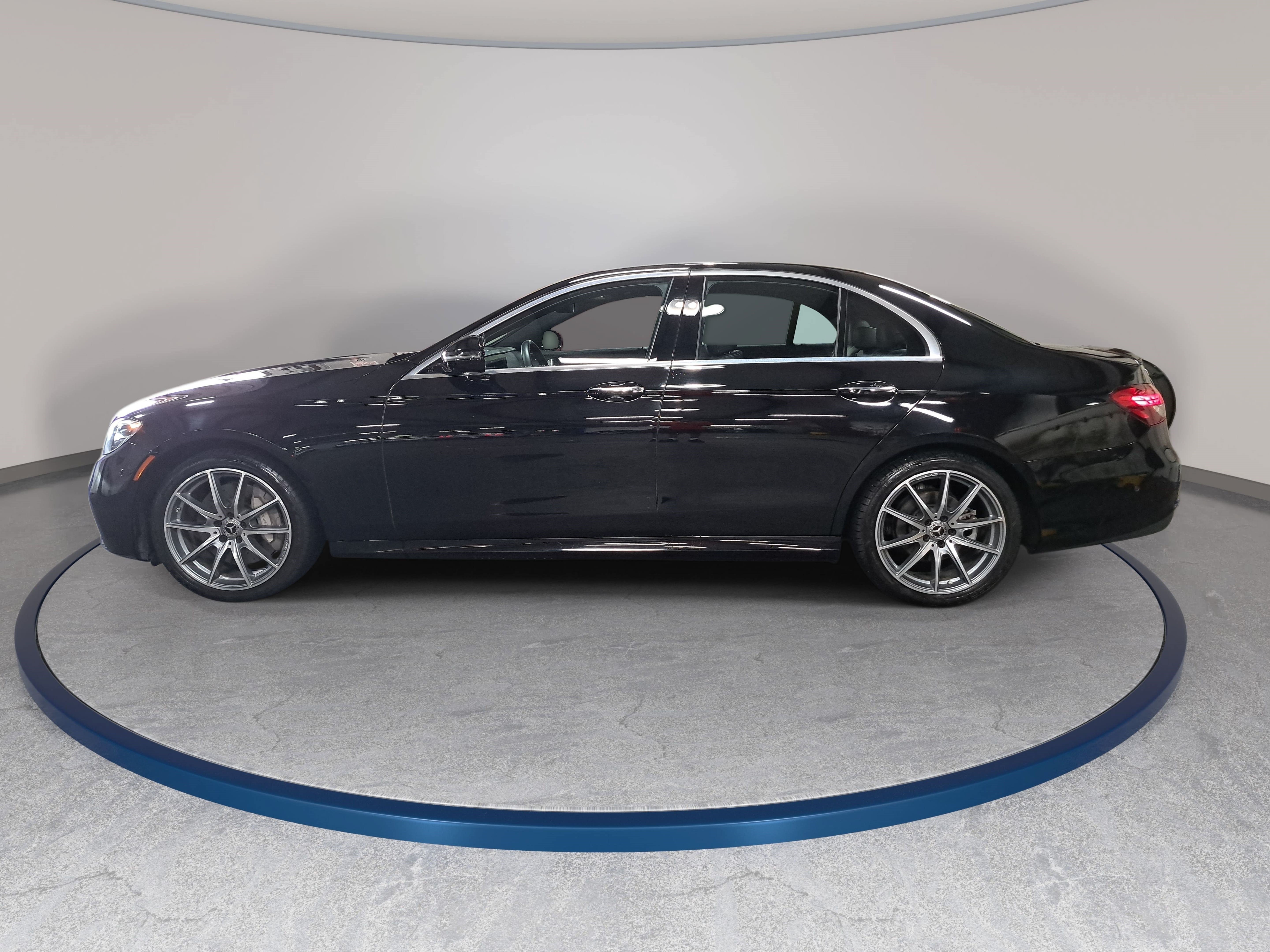 Used 2021 Mercedes-Benz E 350 4MATIC Sedan image 8