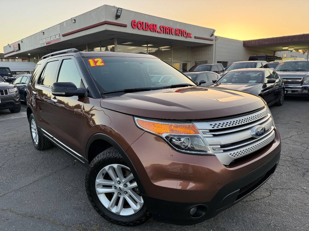 Used 2012 Ford Explorer XLT AWD/4WD image 2