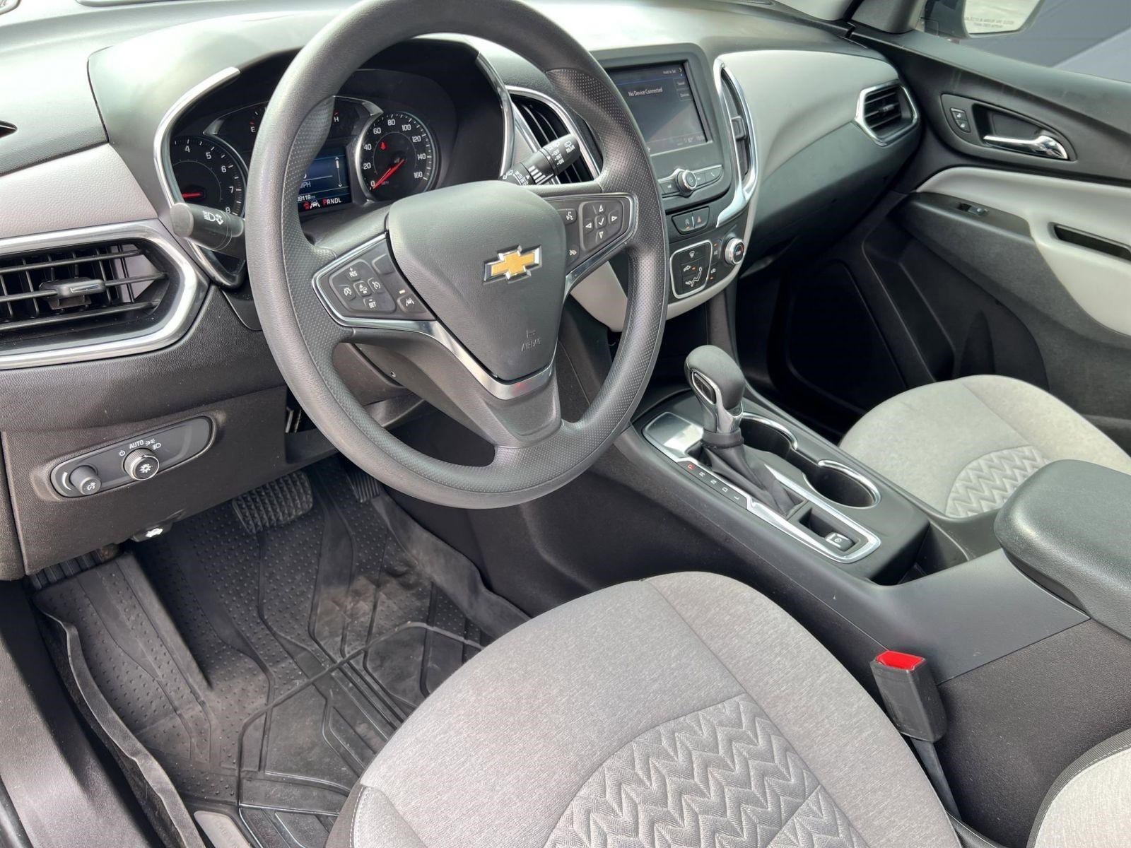 Used 2024 Chevrolet Equinox LS w/ LS Convenience Package FWD image 4
