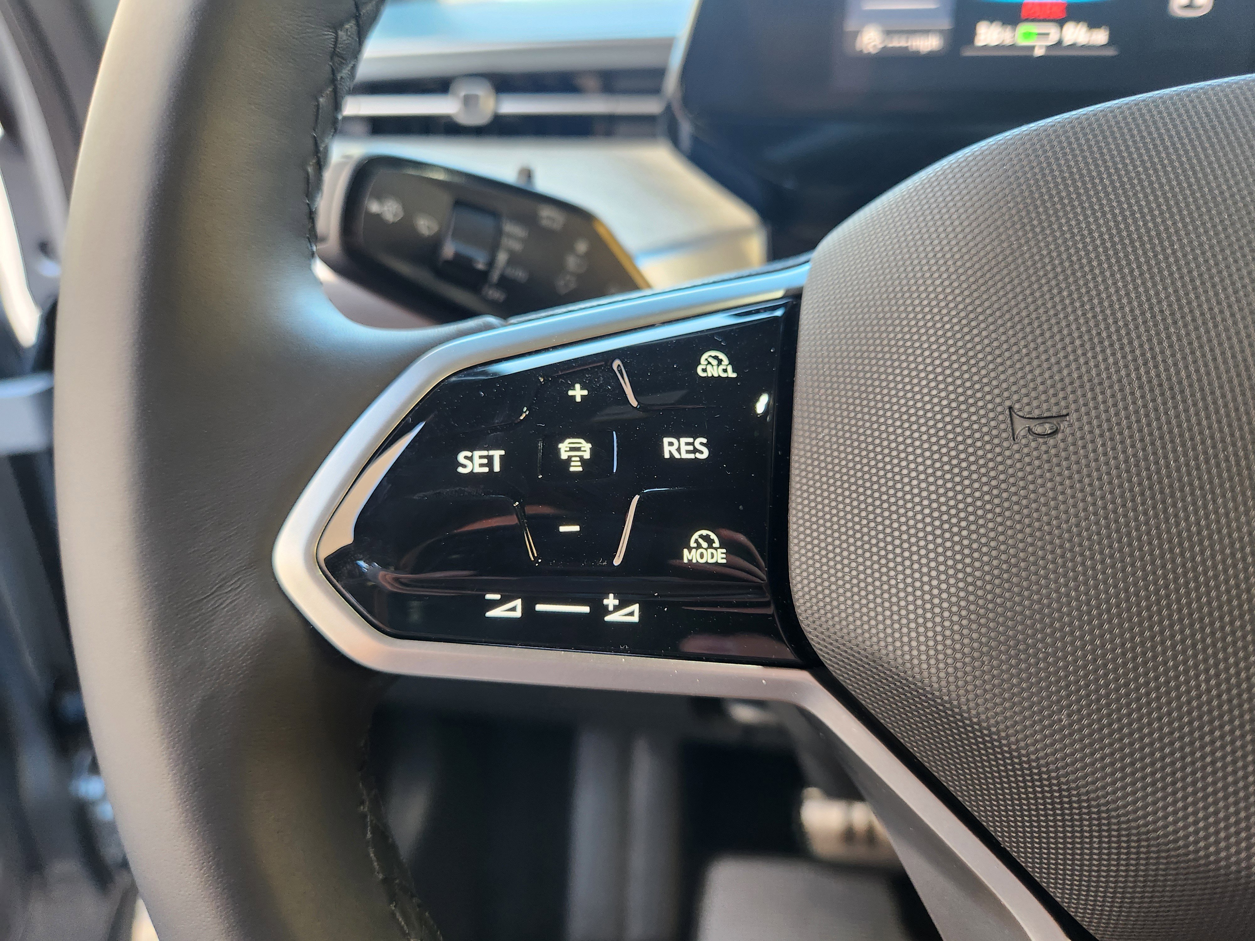 New 2025 Volkswagen ID. Buzz Pro S image 16