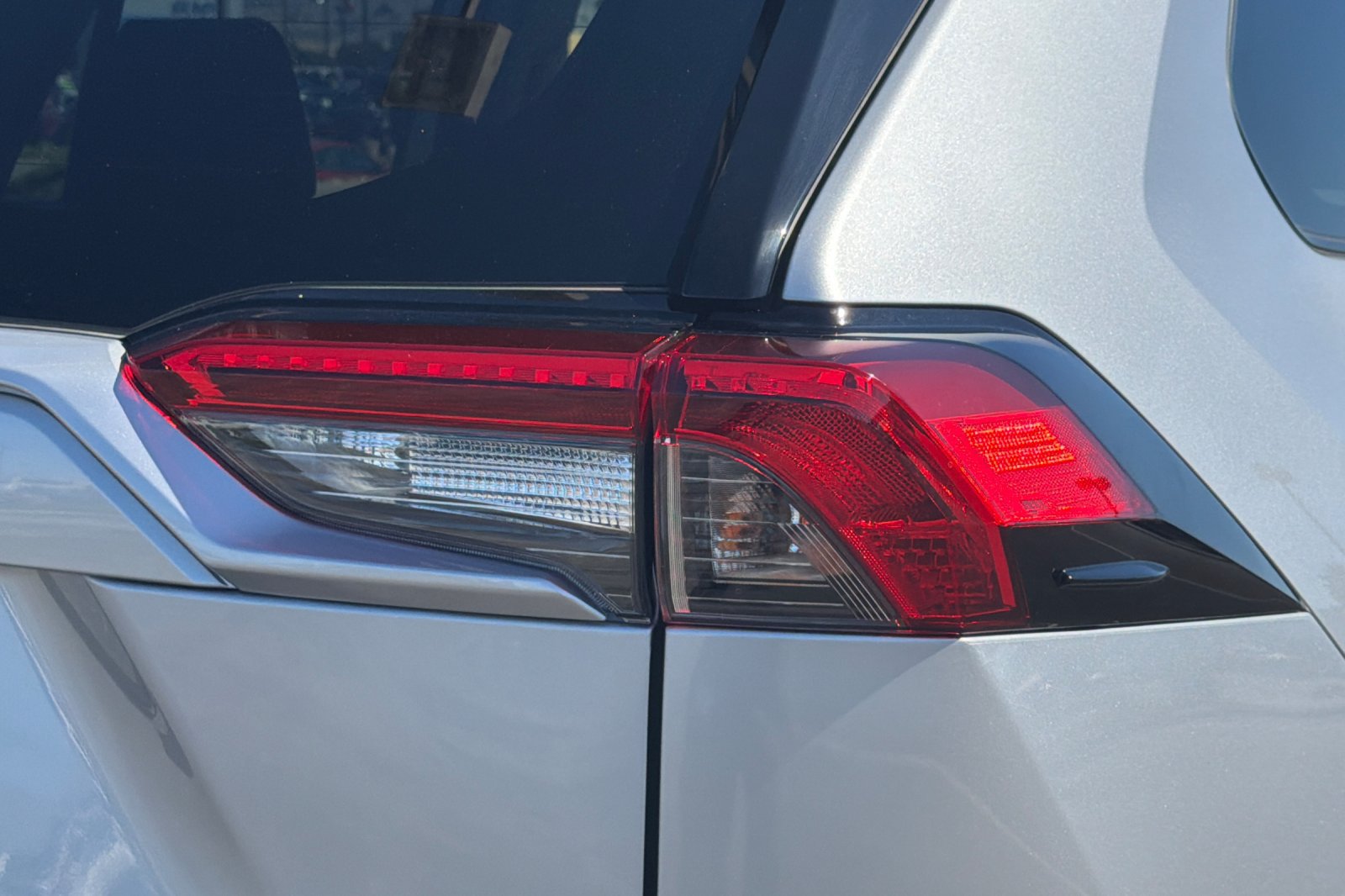 Used 2024 Toyota RAV4 LE AWD/4WD image 39