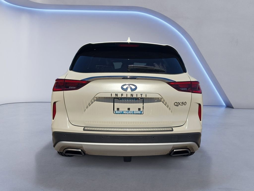 Used 2019 INFINITI QX50 Essential w/ Sensory Package FWD image 4