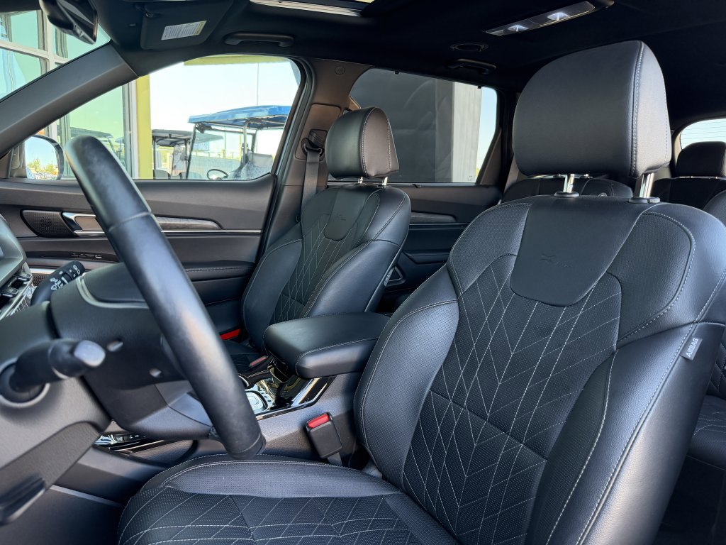 Used 2024 Kia Telluride EX X-Line image 35
