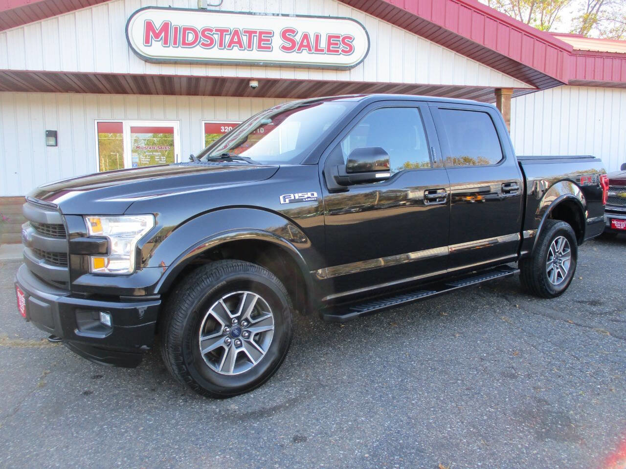 Used 2015 Ford F150 Lariat image 2