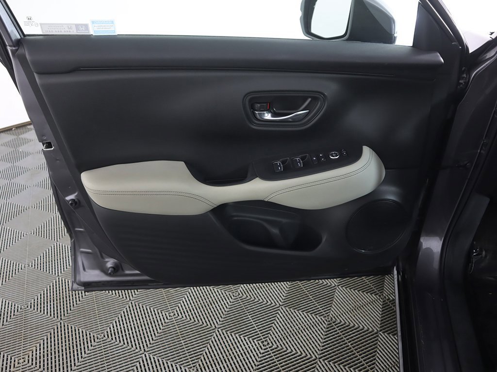 Used 2023 Honda HR-V EX-L image 23