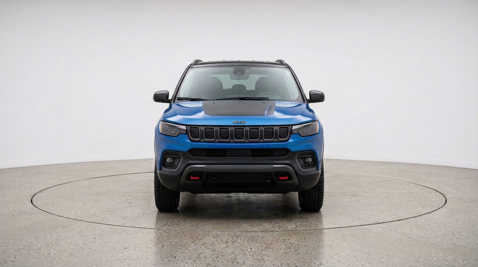 Used 2025 Jeep Compass Trailhawk AWD/4WD image 2