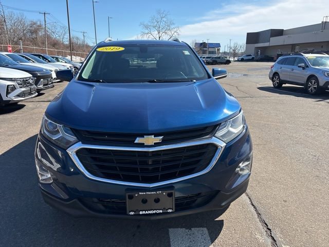 Used 2019 Chevrolet Equinox LT image 2