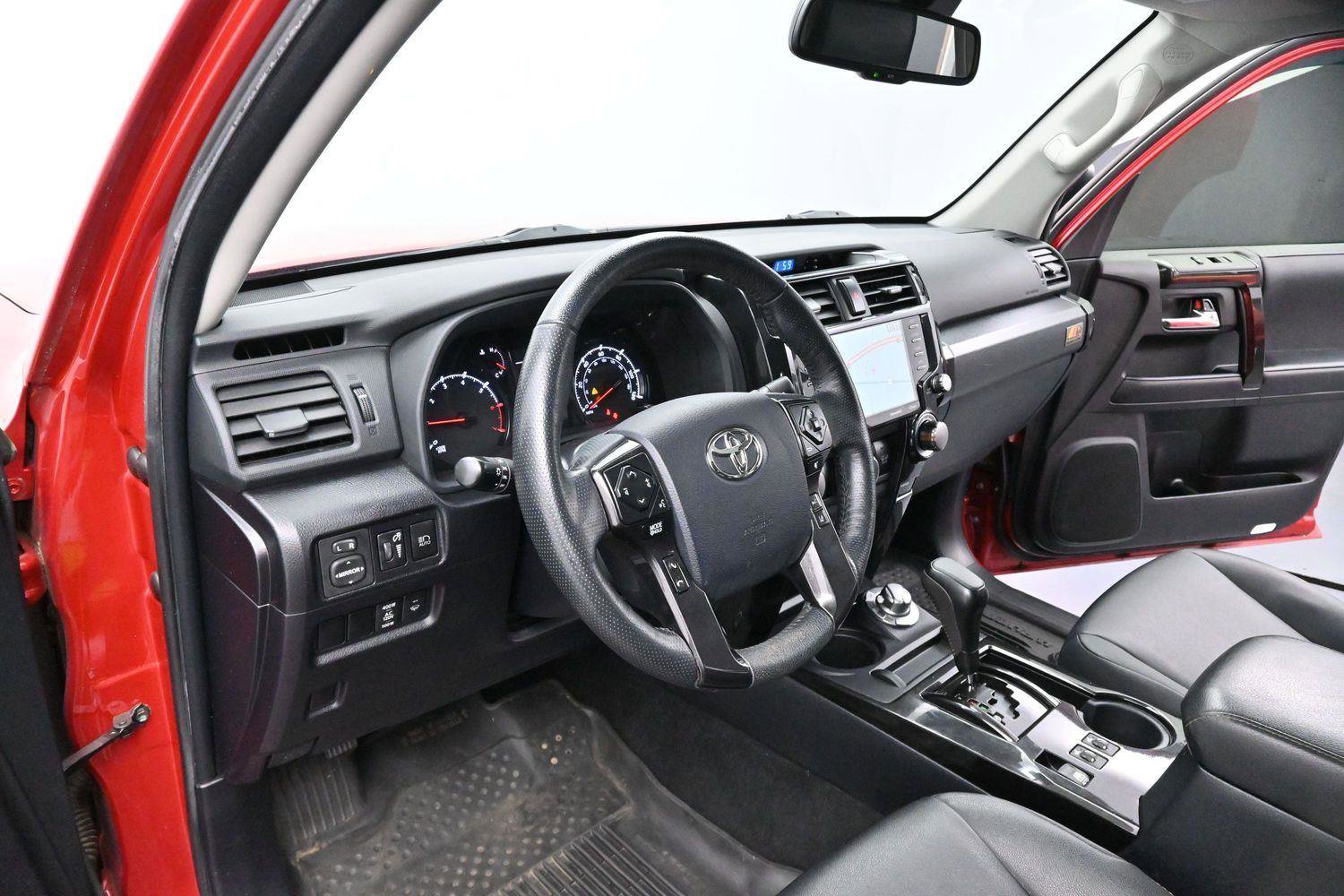 Used 2023 Toyota 4Runner 40th Anniversary SE AWD/4WD image 12