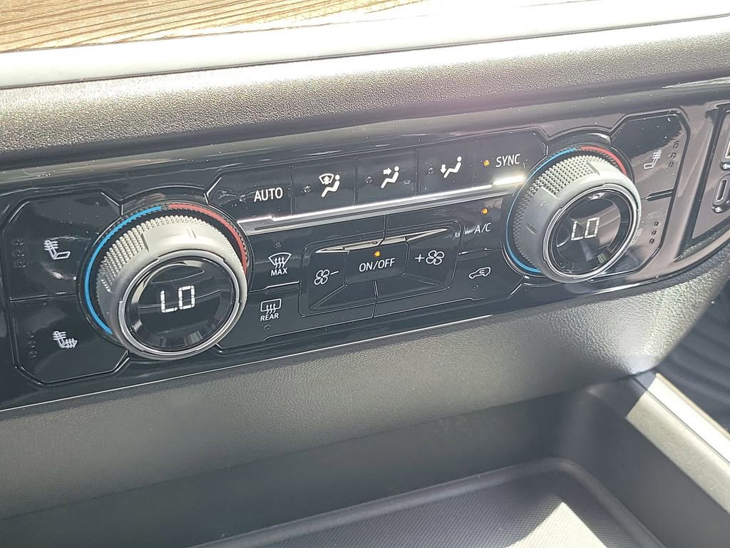 Used 2026 Chevrolet Silverado 3500 LT w/ Trail Boss Package AWD/4WD image 34