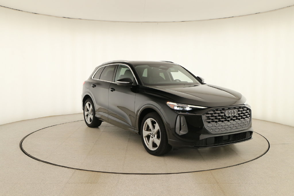 Certified 2025 Audi Q5 Prestige AWD/4WD image 10