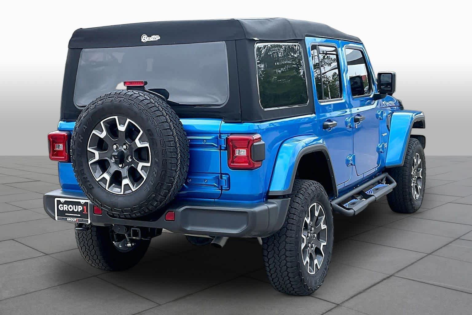Used 2024 Jeep Wrangler Unlimited Sahara AWD/4WD image 13