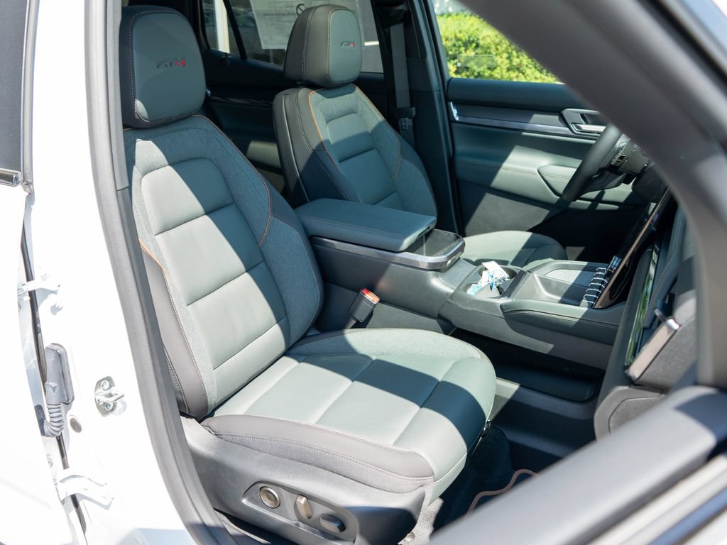 New 2026 GMC Terrain AT4 w/ Convenience Package III AWD/4WD image 9