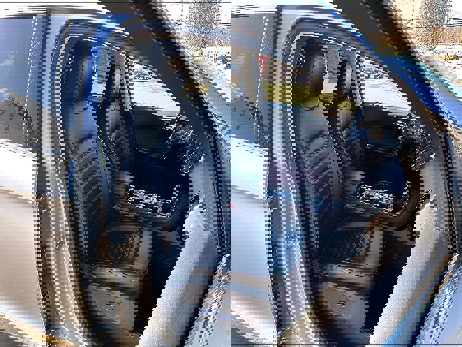 Used 2024 Ford Edge SEL image 21