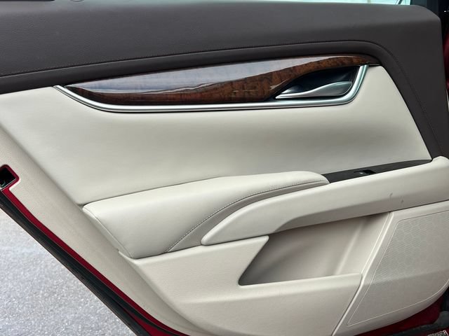 Used 2013 Cadillac XTS Luxury w/ Driver Awareness Package FWD image 32
