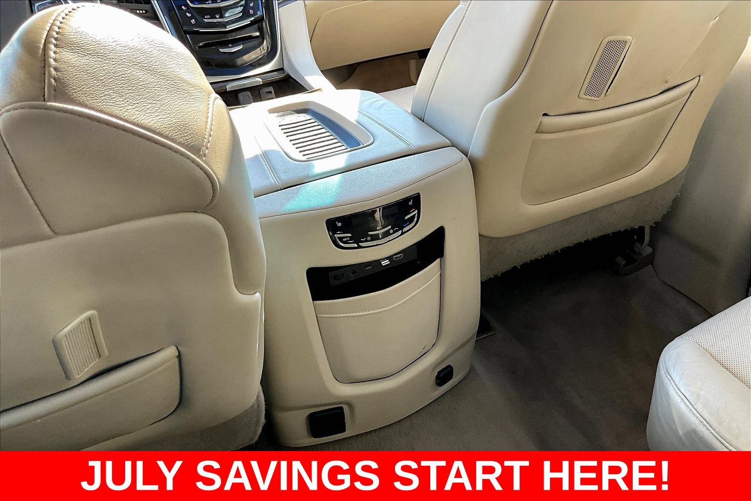 Used 2018 Cadillac Escalade ESV Luxury AWD/4WD image 13