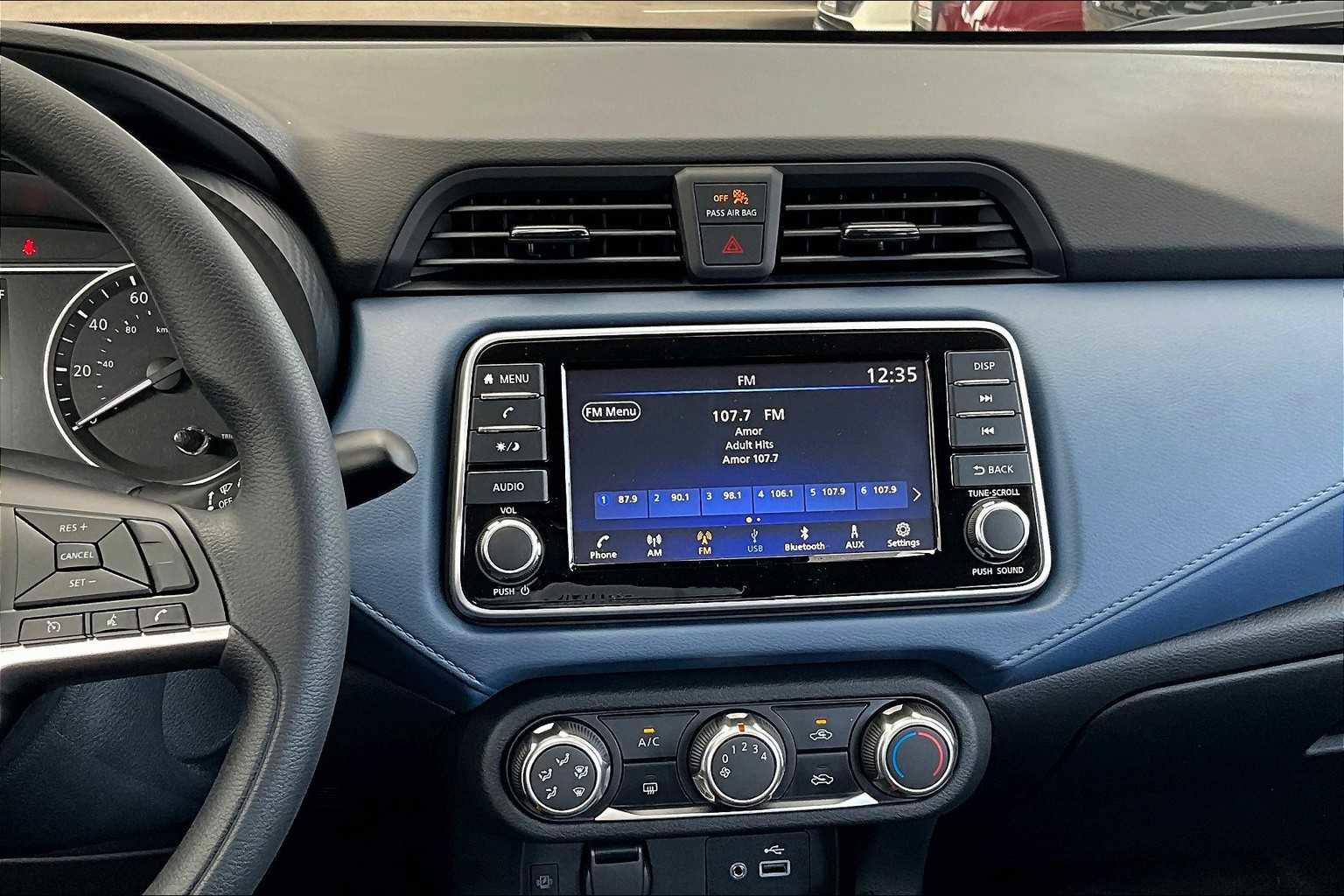 New 2025 Nissan Versa SV w/ Trunk Package FWD image 6