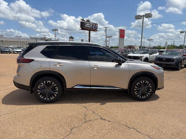 Certified 2024 Nissan Rogue Platinum w/ Platinum Premium Package FWD image 5
