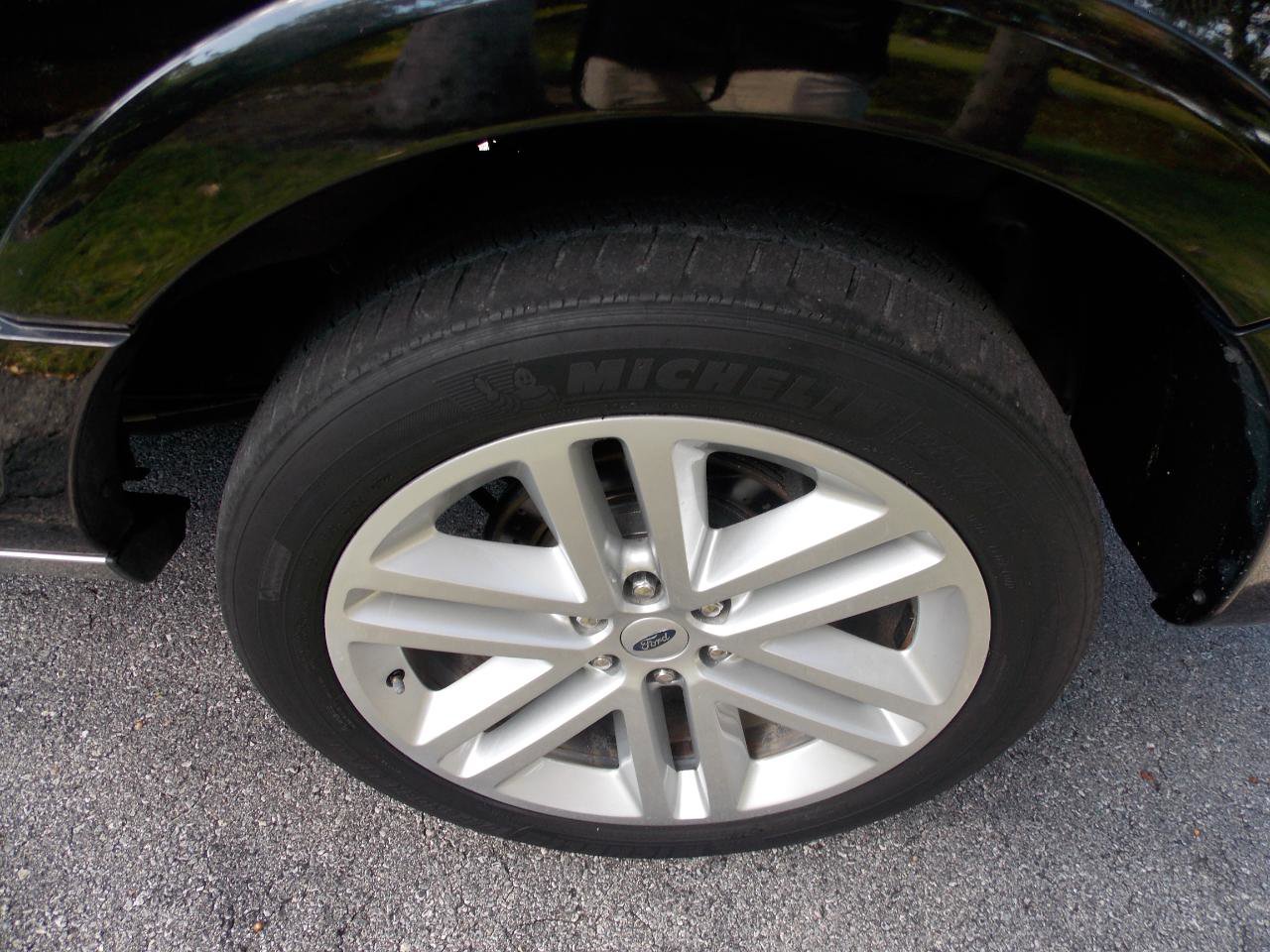 Used 2016 Ford Expedition EL Platinum image 24