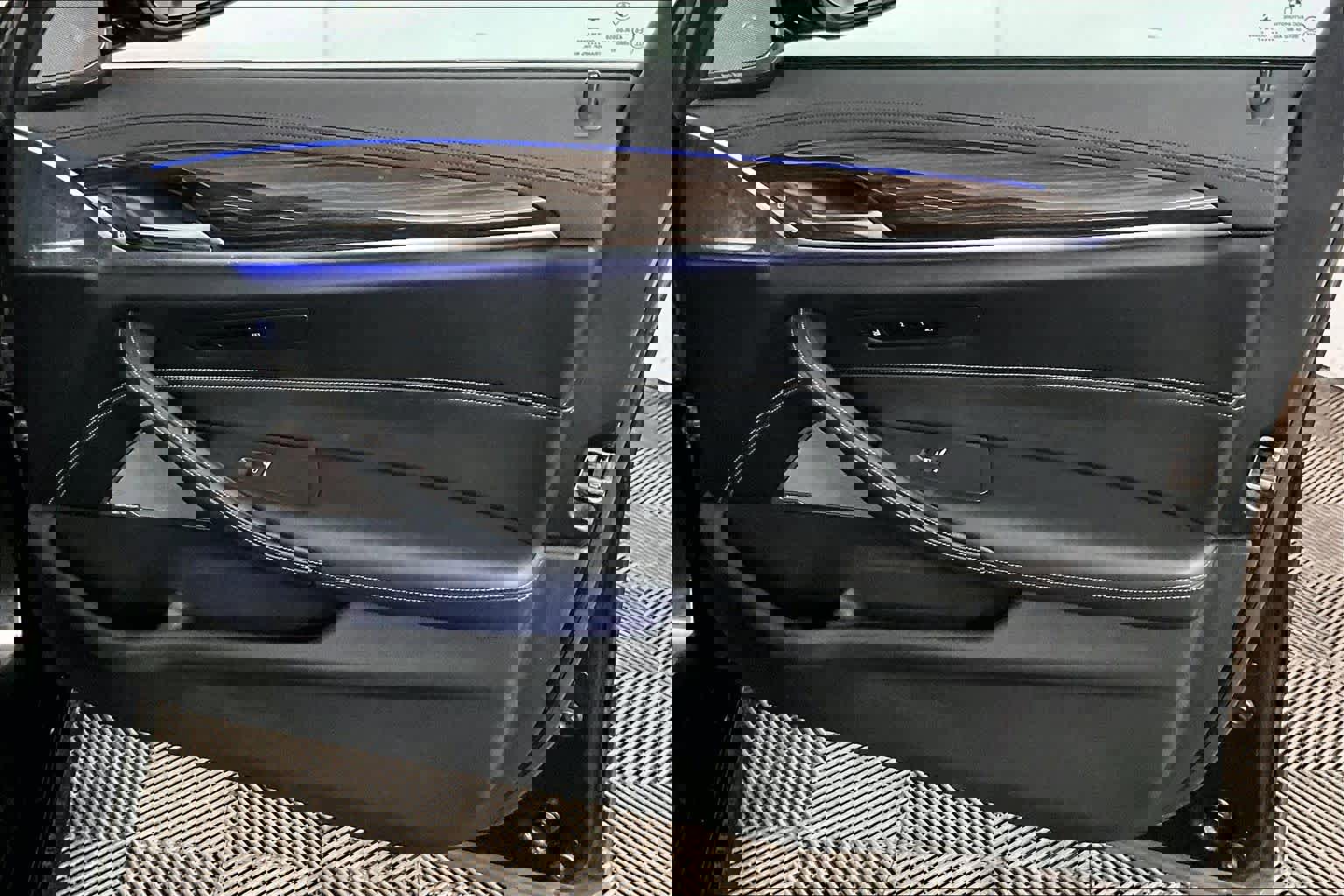 Used 2017 BMW 540i xDrive image 22