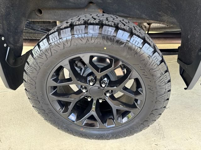 Used 2021 Chevrolet Silverado 1500 LTZ w/ LTZ Premium Package AWD/4WD image 42