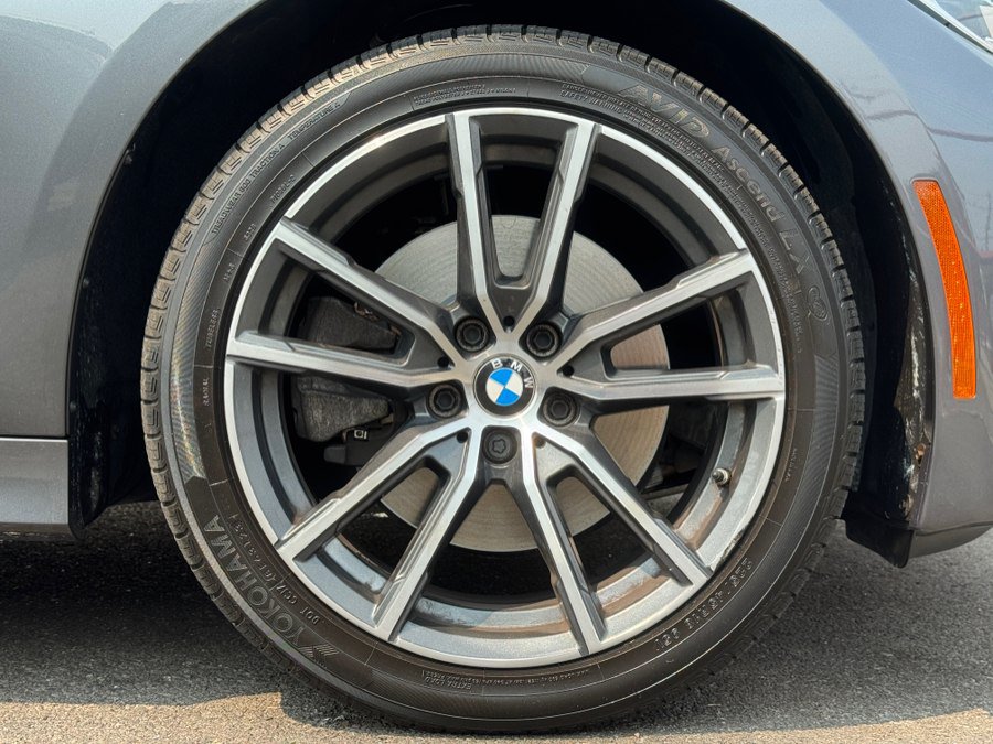 Used 2021 BMW 330i xDrive w/ Driver Assist w/ Premium Package AWD/4WD image 18